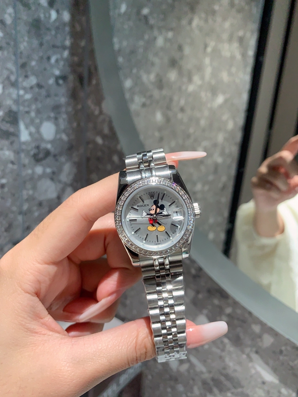 ブランド時計全体デザイン